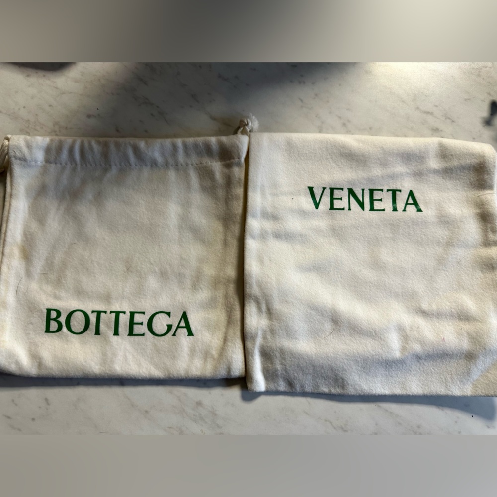 Dust bags BOTTEGA VENETA. Very good conditions